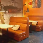 Santander Central Hostel * سانتاندر