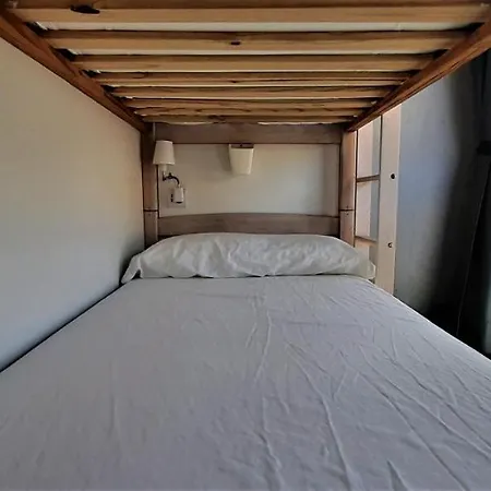 Santander Central Hostel * סנטנדר