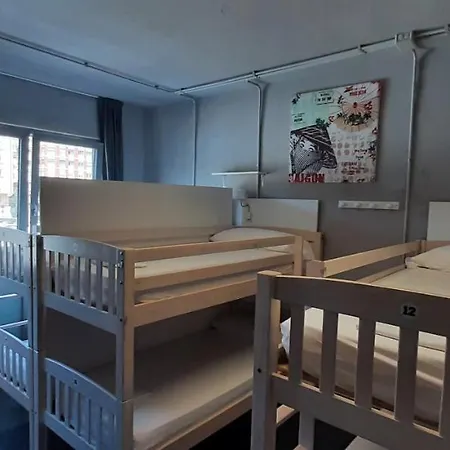 אכסניה Santander Central Hostel *