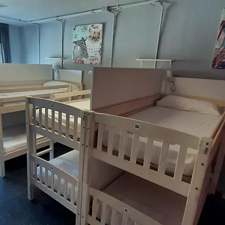 Hostal Santander Central Hostel