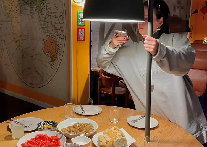 Santander Central Hostel * סנטנדר