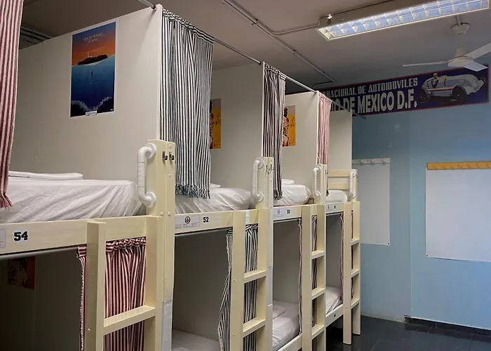 Santander Central Hostel Хостел Сантандер