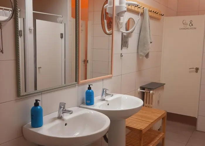 Santander Central Hostel * Сантандер