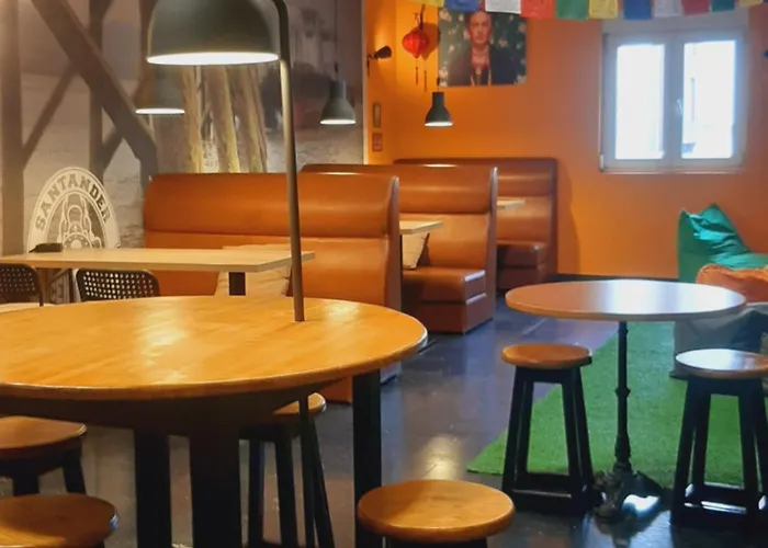 بيت شباب Santander Central Hostel سانتاندر